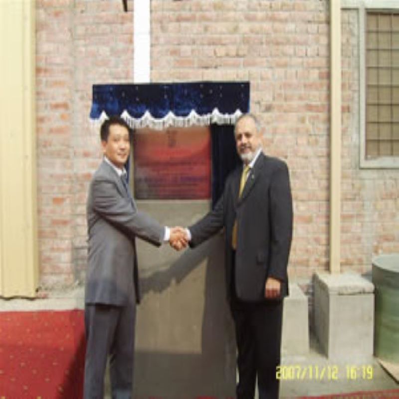 Herr Shan Xiaowu nahm an der Eröffnungsfeier der Fabrik teil